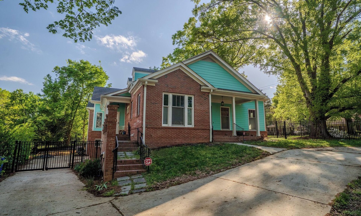 Southwest Raleigh House | The Oberlin Palais | Five Points (West Raleigh) 7BR/10BA Destination Home with Elevator, Theater & Gathering Spaces