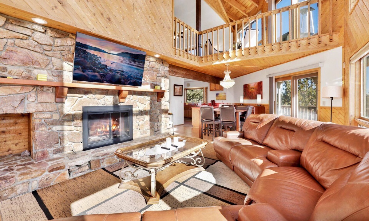 Whispering Forest Cabin | THE Octagon #2394