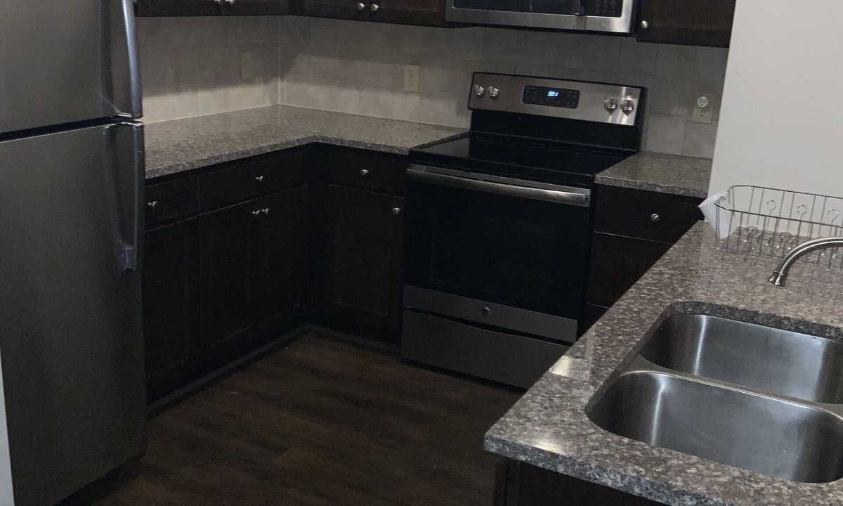 Westside Condo | The Office