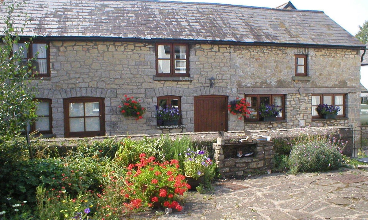 Rhoose Bed & Breakfast | The Old Barn