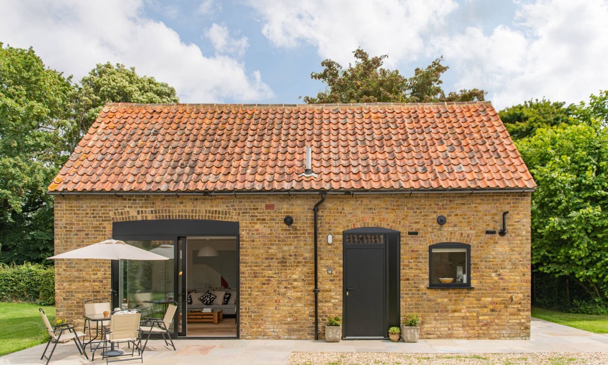 Sandwich House | The Old Barn, Sandwich
