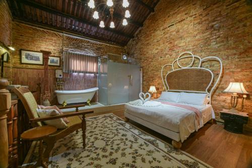 Kampung Jawa House | The Old Brick House by Melaka River in Jonker Area