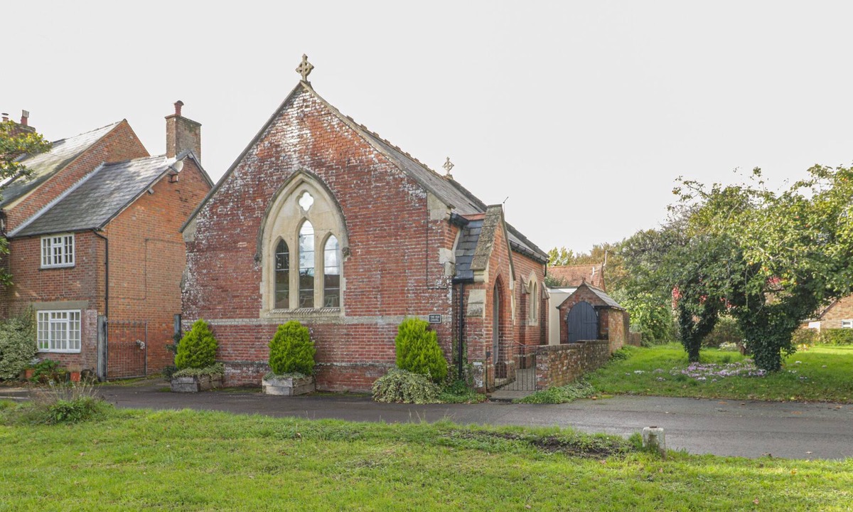 Sturminster Marshall House | The Old Chapel