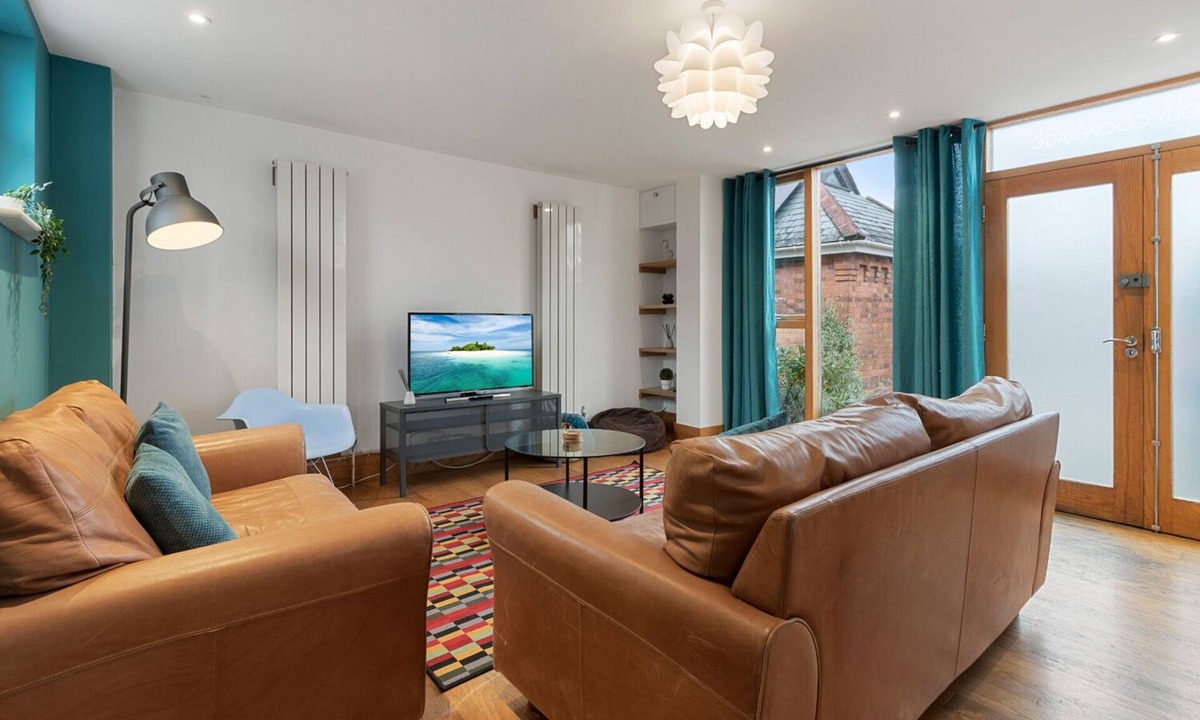 Exeter House | The Old Cooperage by Staytor Accommodation