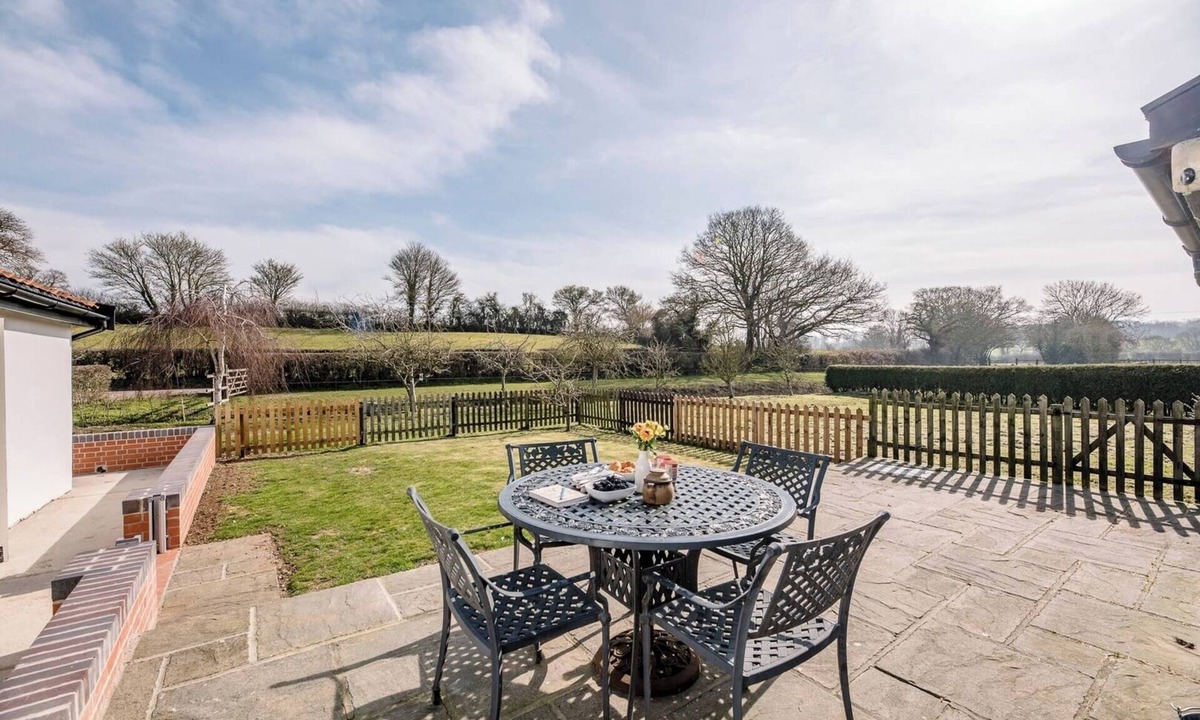 Cookley Apartment | The Old Dairy, Cookley