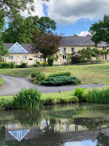 Broadwoodkelly House | The Old Dairy With Indoor Pool In Devon