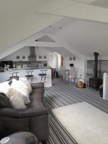 Tregaron House | The Old Fire Station