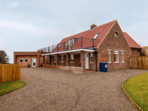 Briggswath House | The Old Guard House