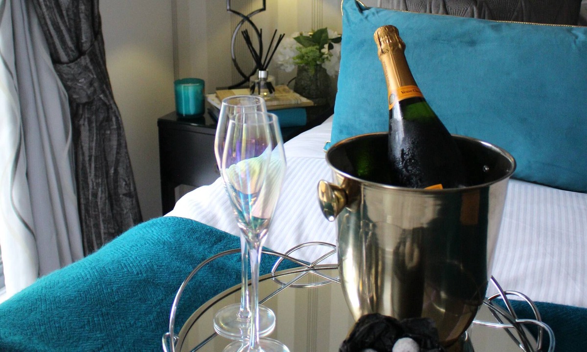 Tatenhill Hotel | The Old Hall Hotel