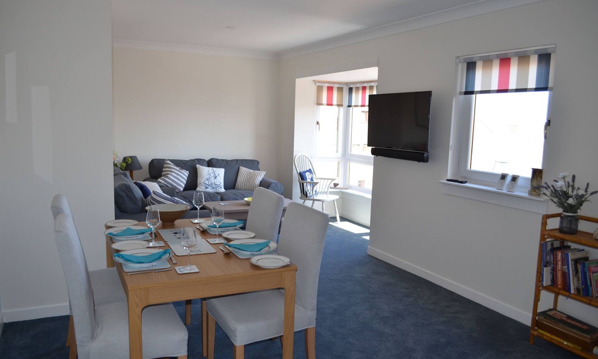 Dunbar Apartment | The old harbor master's apartment