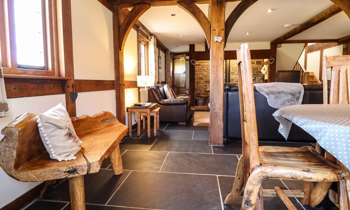 Llanidloes Cottage | The Old House