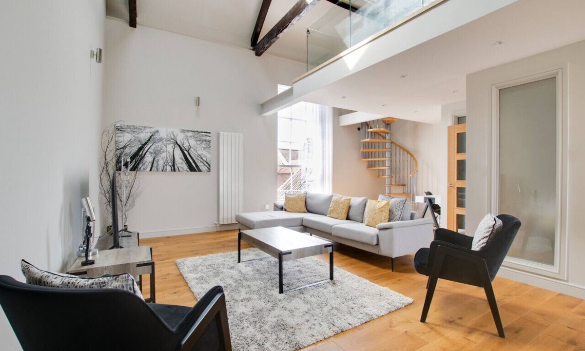 Holt Apartment | The Old Meeting Hall