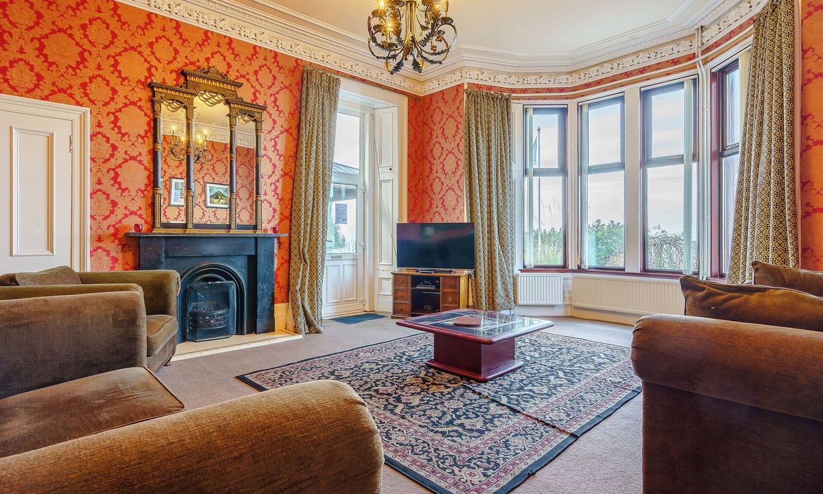 Skelmorlie Cottage | The Old Nunnery - UK7122