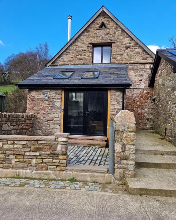 Llanvair Kilgeddin House | The Old Pig Sty