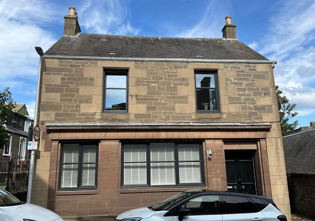 Carnoustie House | The Old Post Office Double Room (town centre)