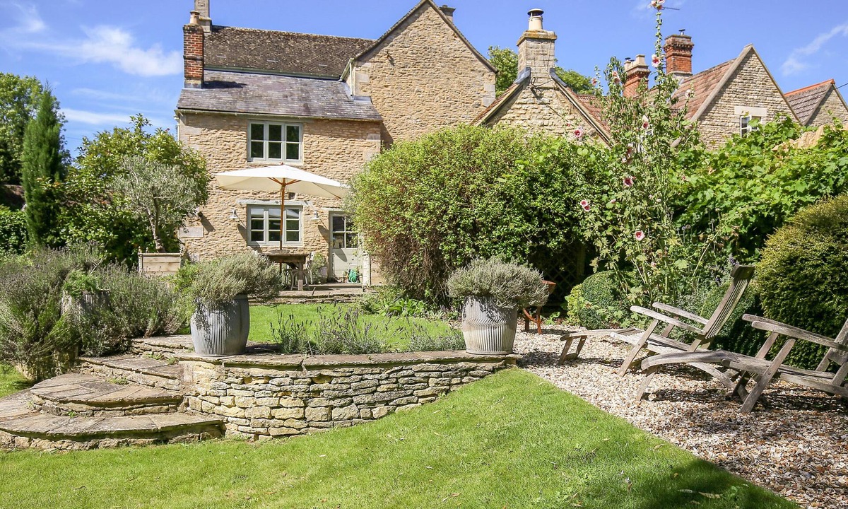 Coln St Aldwyns Cottage | The Old Post Office