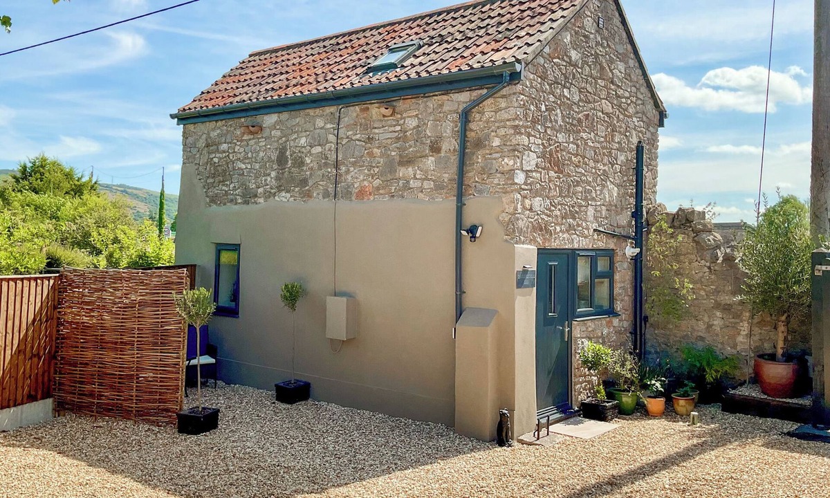 Cross Cottage | The Old Posthouse Barn - UK50191