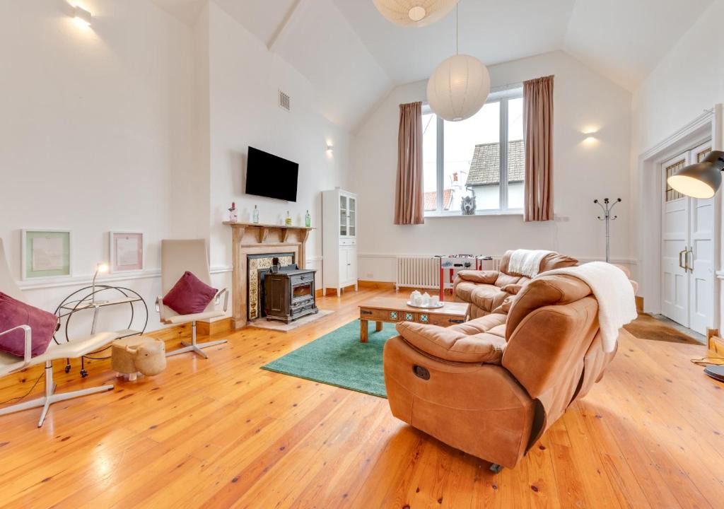 Sproughton House | The Old Reading Room