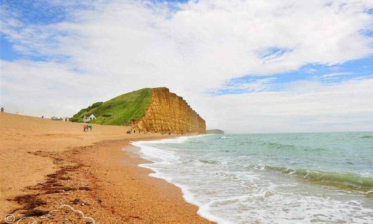 Littlebredy Cottage | The Old Reading Room
