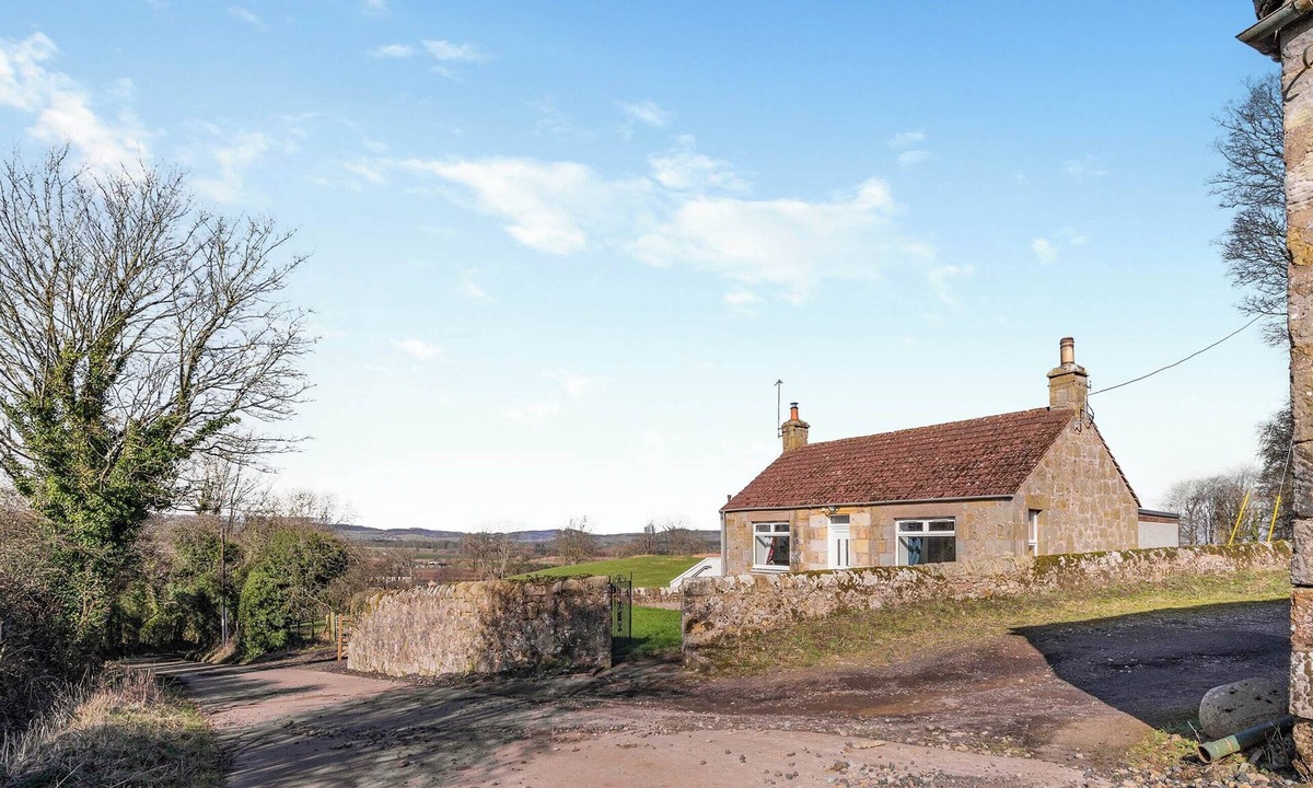 Pitlessie Cottage | The Old Shepherd's Cottage