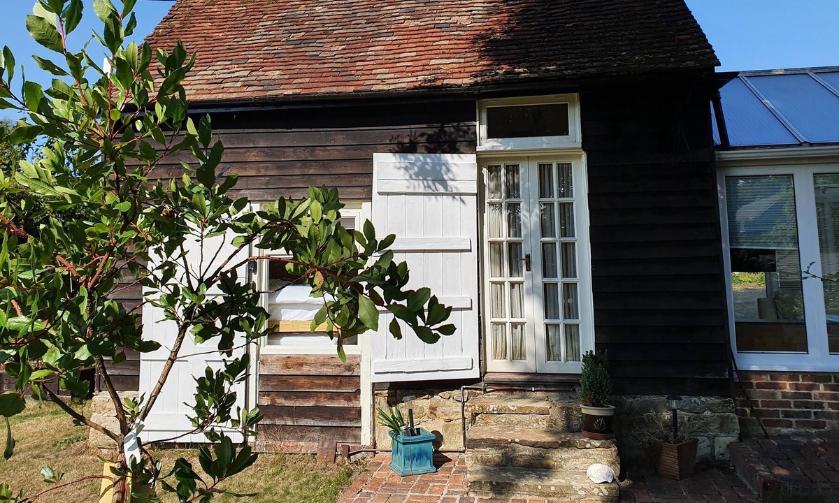 Bolney House | The Old Stable Block At Yew Tree Cottage