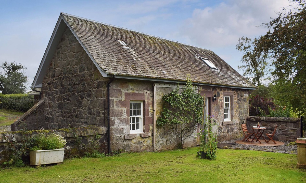 Crieff Cottage | The Old Stables At Westerton