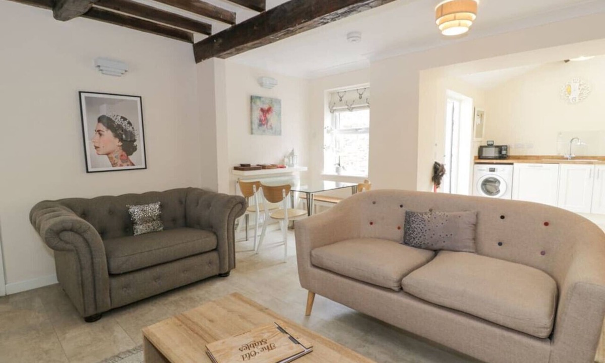 Ruthin Cottage | The Old Stables, Ruthin. Nr. Ruthin Castle