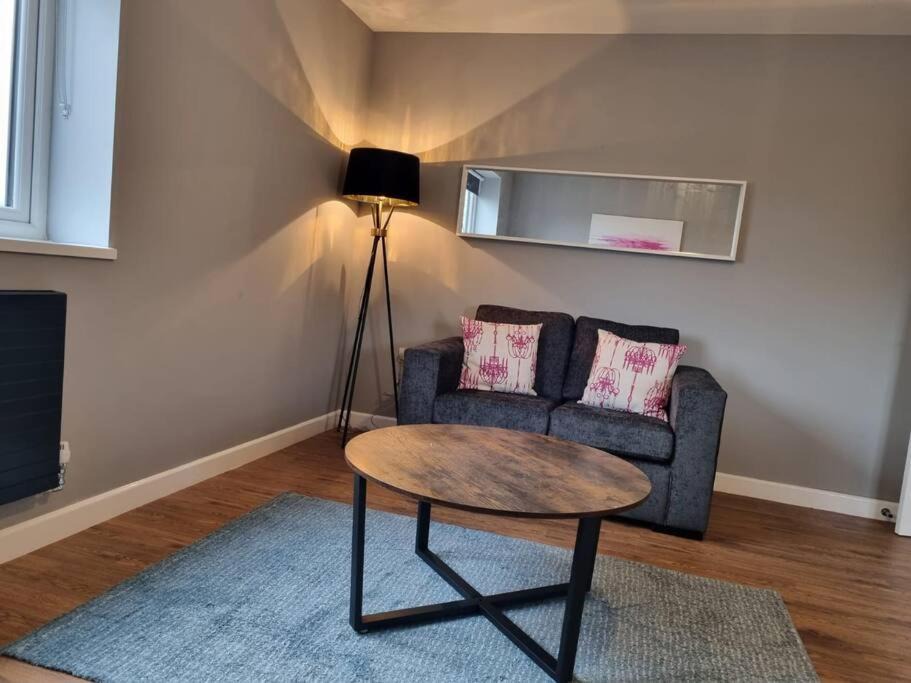Stratford-upon-Avon Apartment | The Old Surgery Flat 8