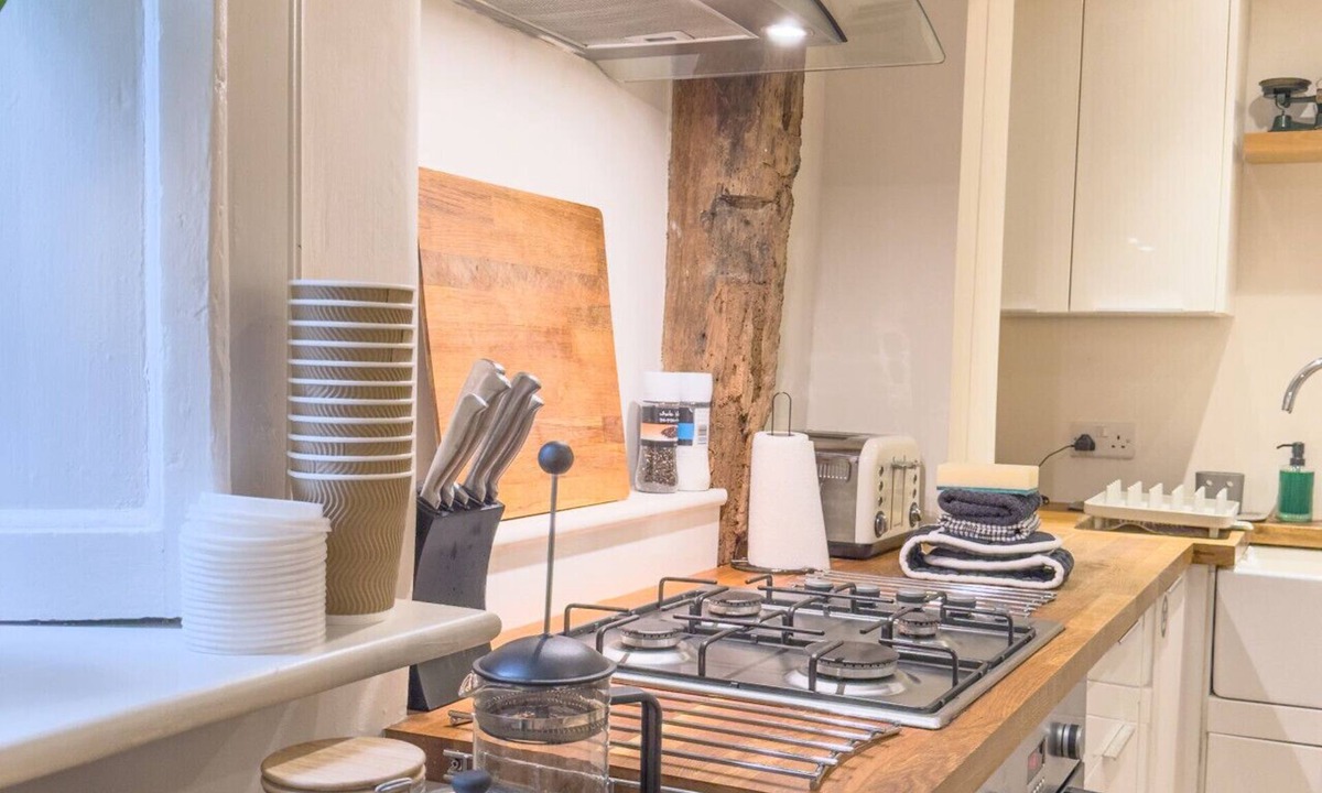 Salisbury Apartment | The Old Surgery - Salisbury