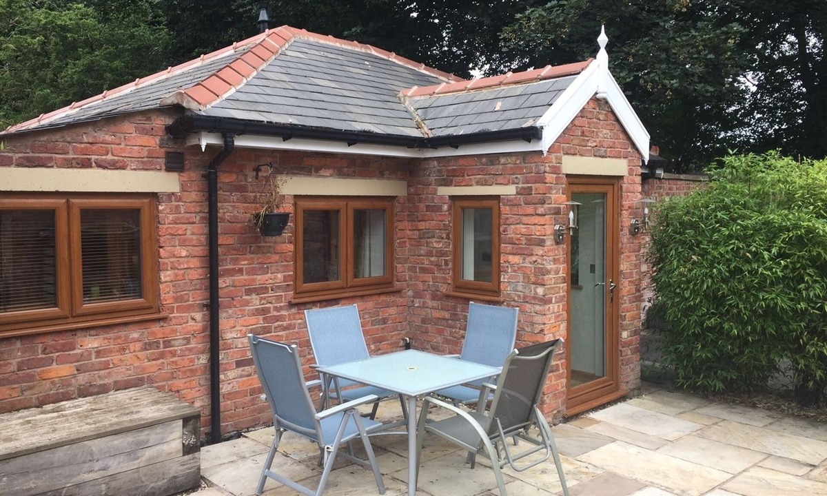 Prestwich Cabin | The Old Vicarage Lodge