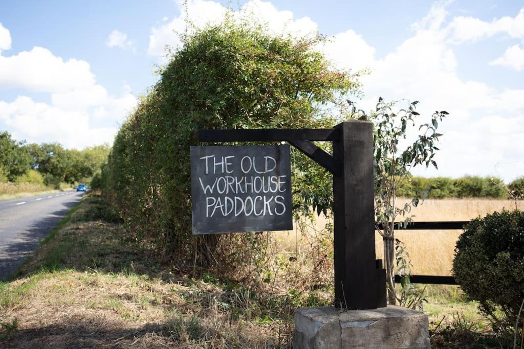 Foxley House | The Old Workhouse Paddocks