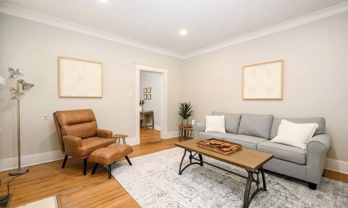 Cooper-Young Historic District House | The Oliver Duplex @ Cooper Young (both units)