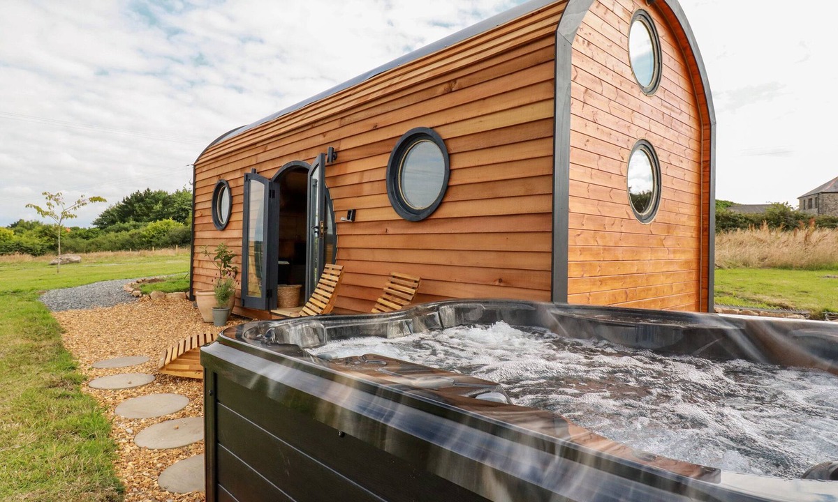 Mabe Cottage | The Olju