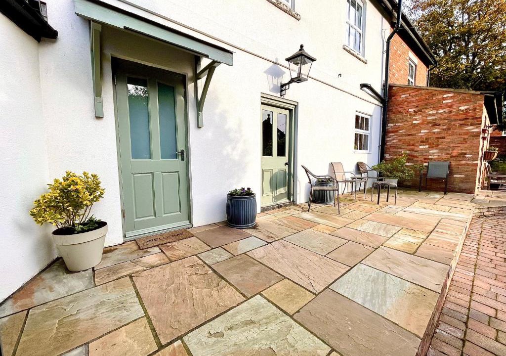 West Haddon House | The One @ West End