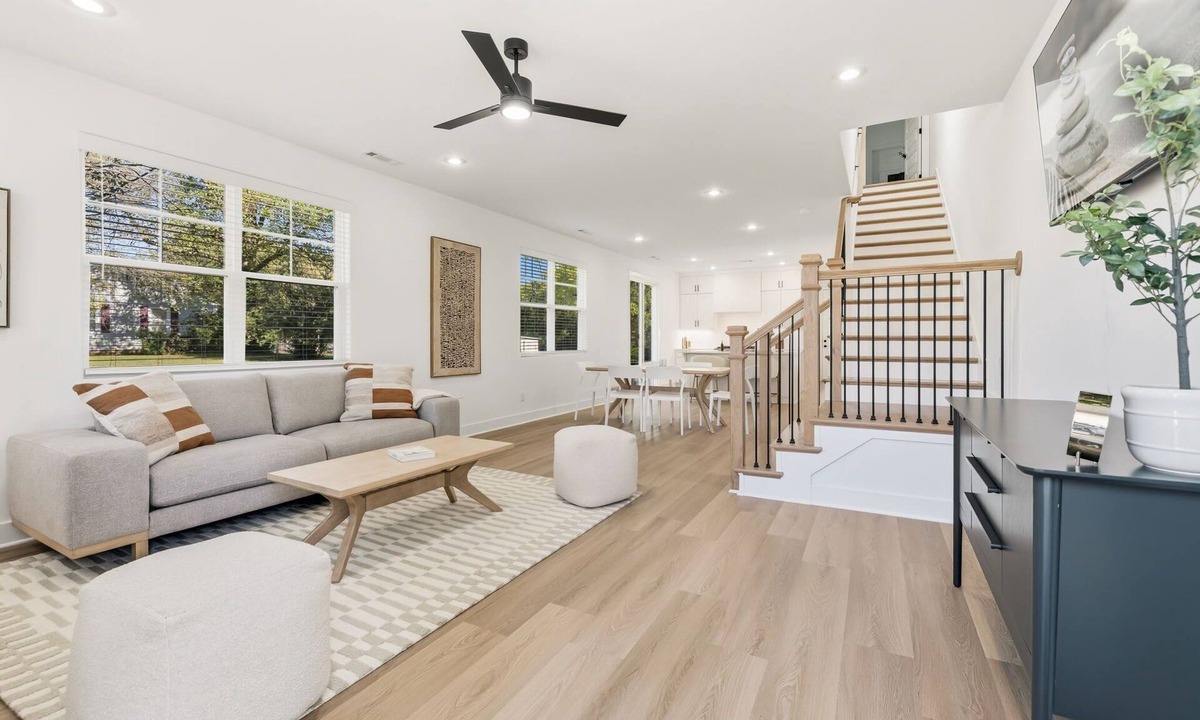 Fayetteville House | The Opal-0.5 mi to Baum Walker Field-1.5 mi to DT