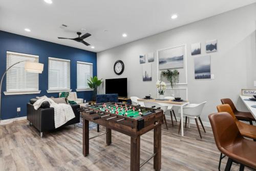 Fort Worth House | The Opal 2BD TowenHouse 7ST Walkable