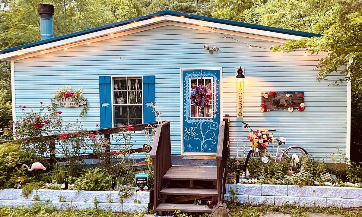 Bear Creek House | The Orchard Cottage at Bear Creek Ridge Farm