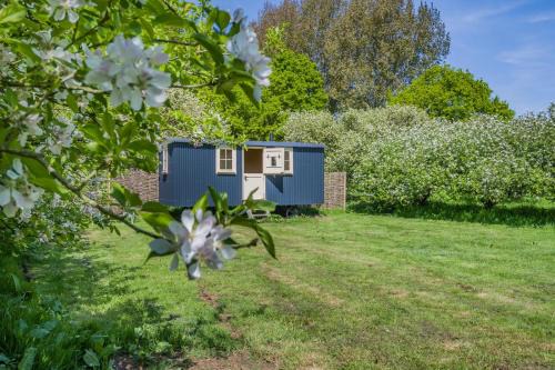 Deepdale House | The Orchard Hut