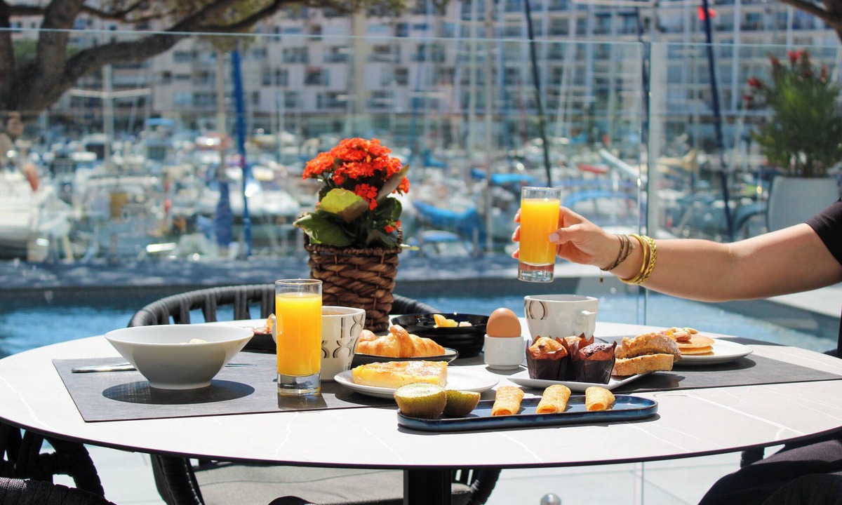 Carnon-Plage Hotel | The Originals Boutique, Hôtel Neptune, Montpellier Sud