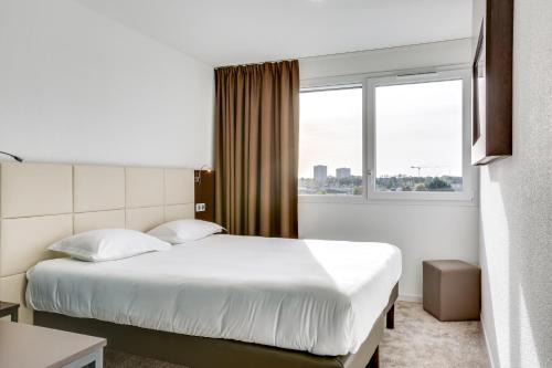 Saint-Contest Hotel | The Originals City, Hôtel Caen Mémorial