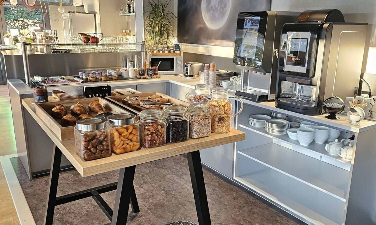 Montaudran - Lespinet Hotel | The originals Hotel Ariane, Toulouse
