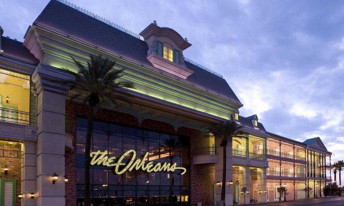 Paradise Hotel | The Orleans Hotel & Casino
