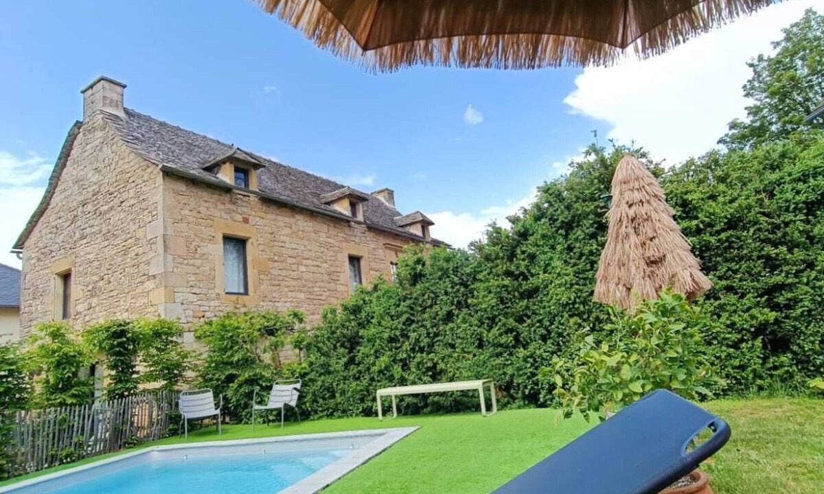 Bozouls House | The Other House - The Forge