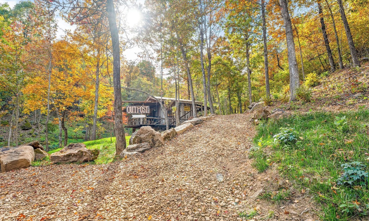 Jasper Cabin | The Outpost Cabin