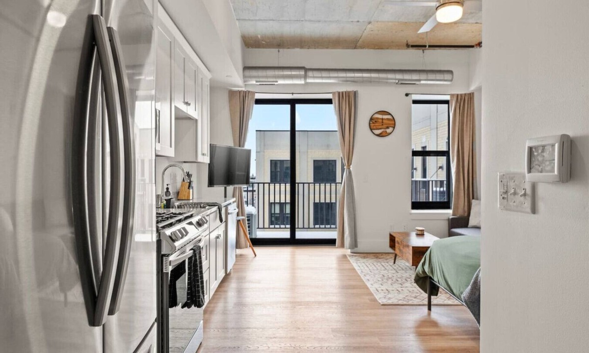 Northeast South Bend Apartment | The Overlook | Downtown | ND