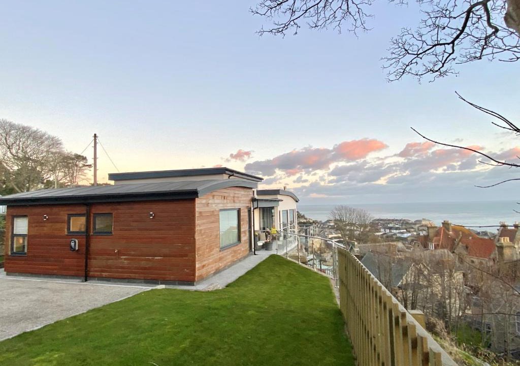 Ventnor House | The Overlook