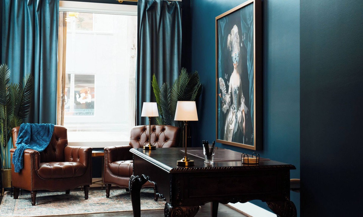 Five Points South Hotel | The Painted Lady