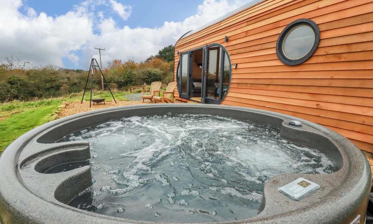 Mabe Cottage | The Palm