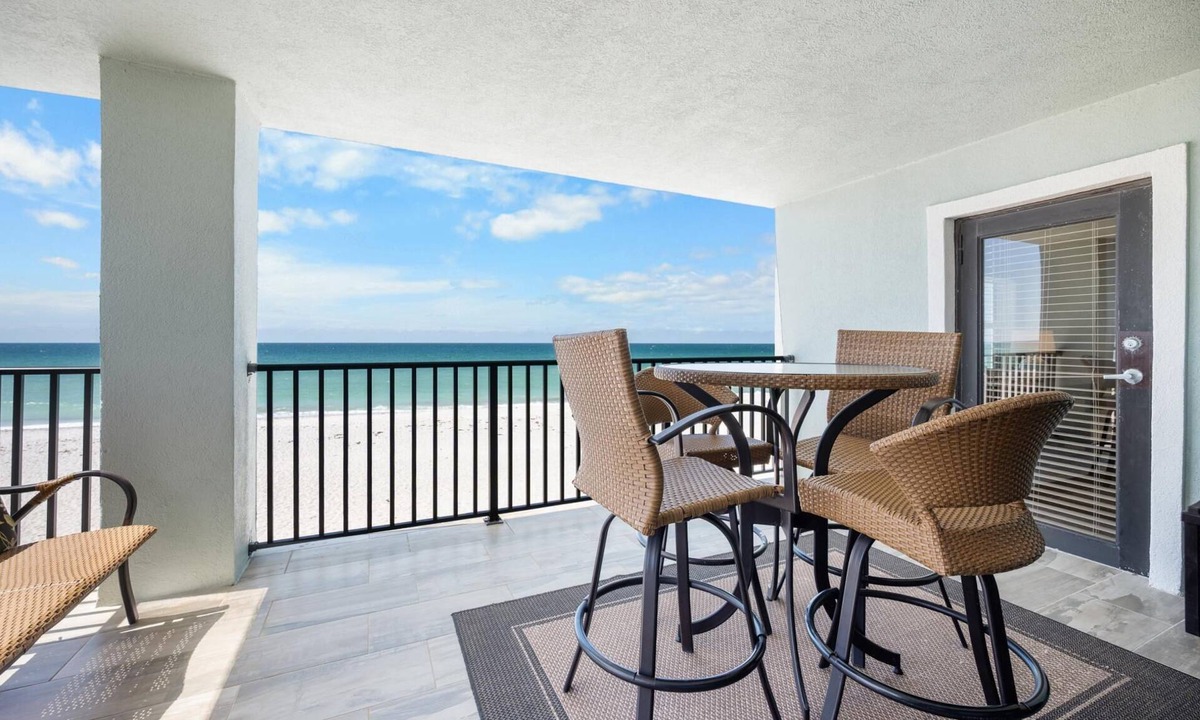 Englewood Apartment | The Palms – 3BR Gulffront, Sand & Sunsets