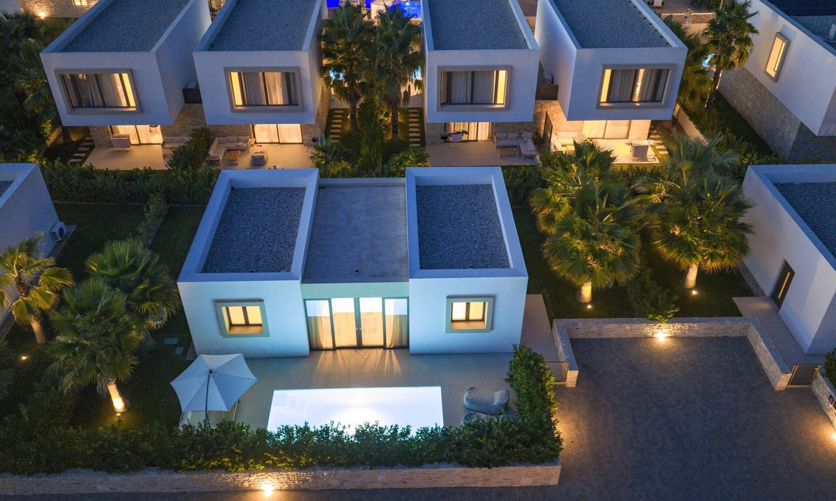 Kraj Resort | The Palms Resort 2BR Villa Dream Two with Pool